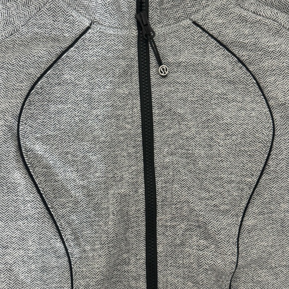 Lululemon Define Jacket - Picture 2 of 4